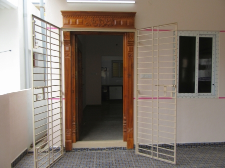 1) Li Id : 156 - 1 Bhk House Entrance in Ground Floor.JPG